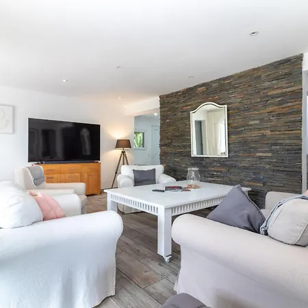 Quinta Delsy بورش