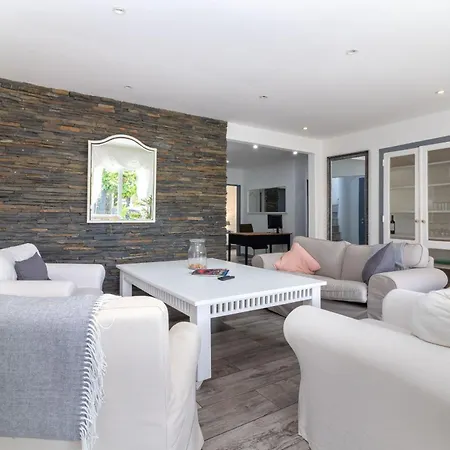 Quinta Delsy * بورش