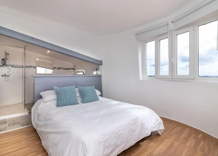 Willa Quinta Delsy *