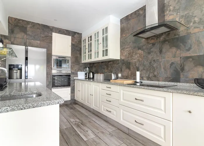 Quinta Delsy Willa *